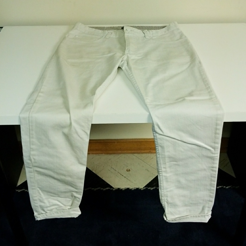 White H&M JEANS